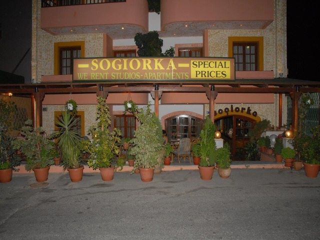 Sogiorka Apartments Херсониссос Экстерьер фото